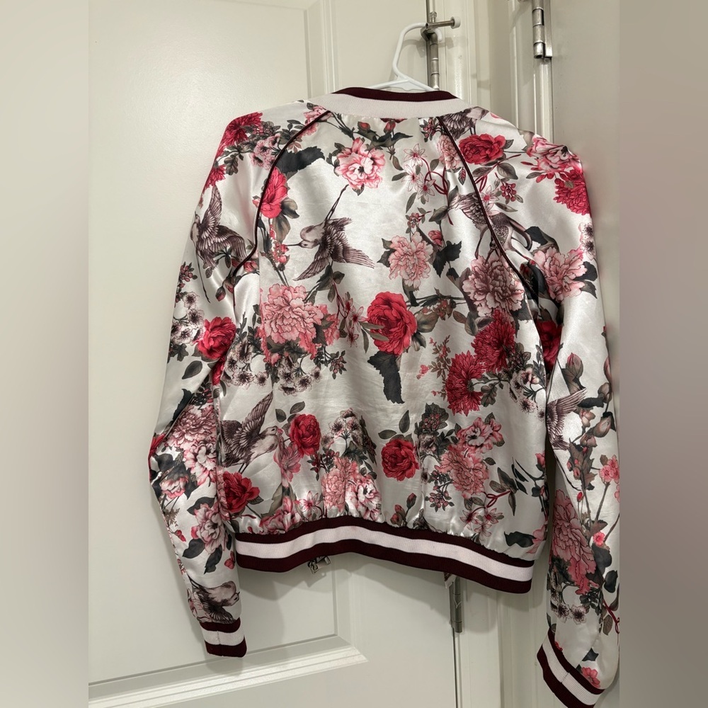Floral jacket - Picture 4 of 4